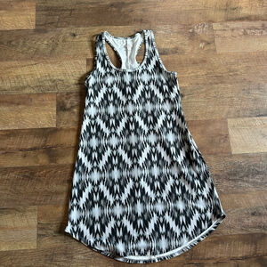 Women's TEHAMA Black White Ikat Print Racerback Tank Top M
